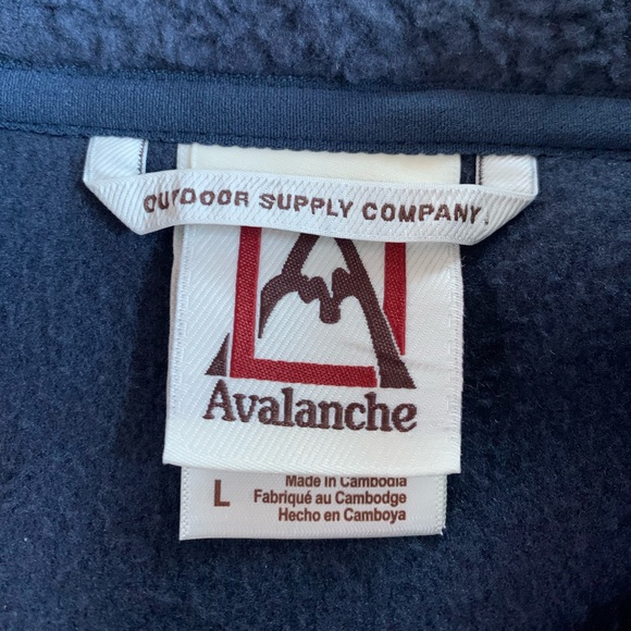 Avalanche Sherpa Fleece Women’s size Large - Picture 3 of 4